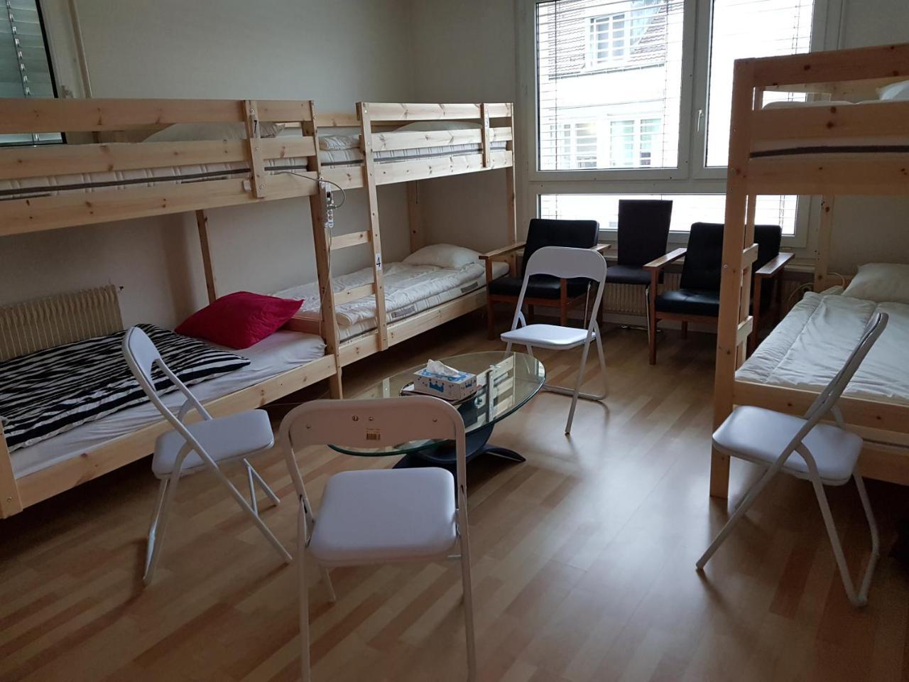 Budget Youth Hostel Oberengstringen Екстер'єр фото