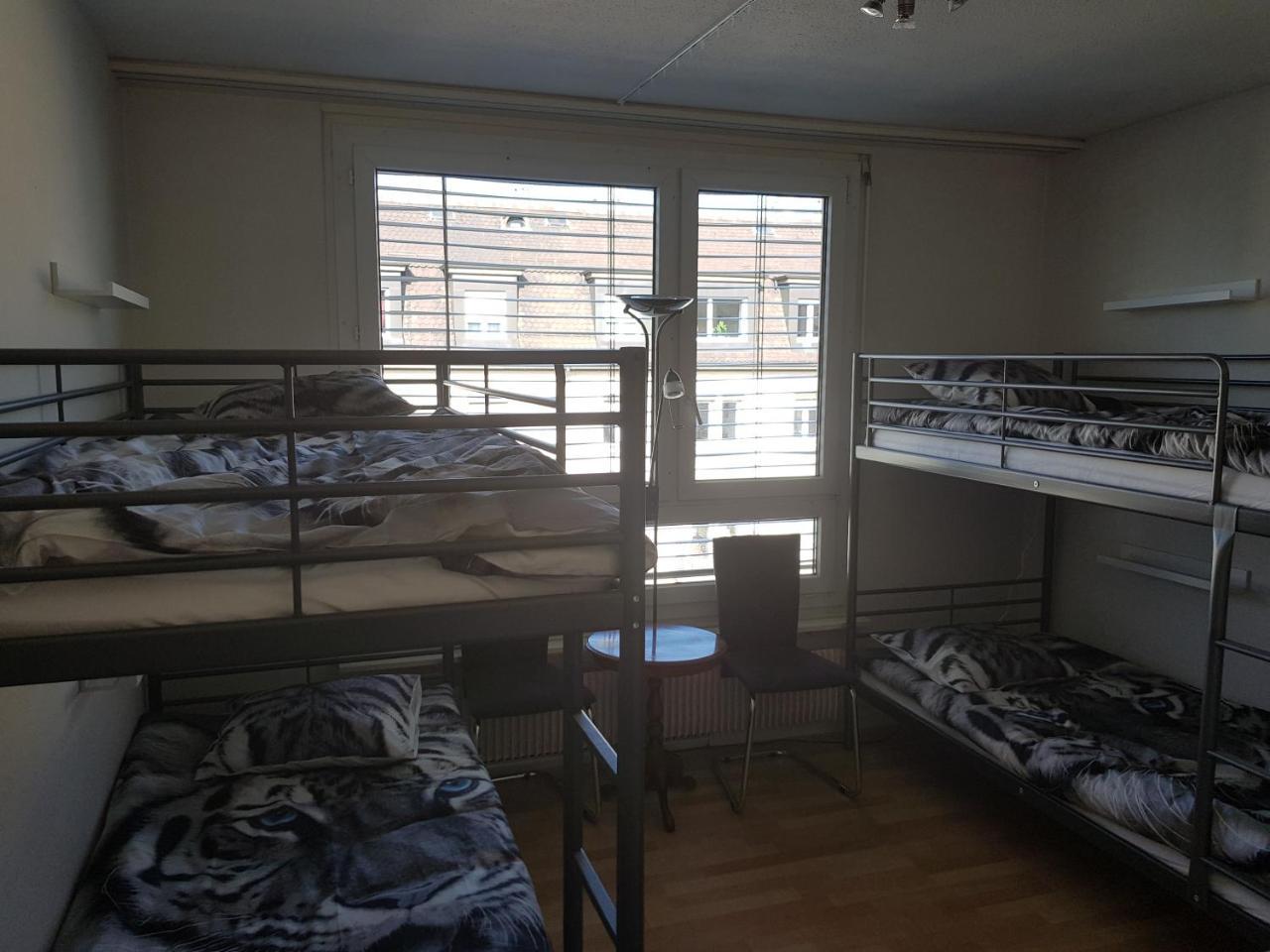 Budget Youth Hostel Oberengstringen Екстер'єр фото