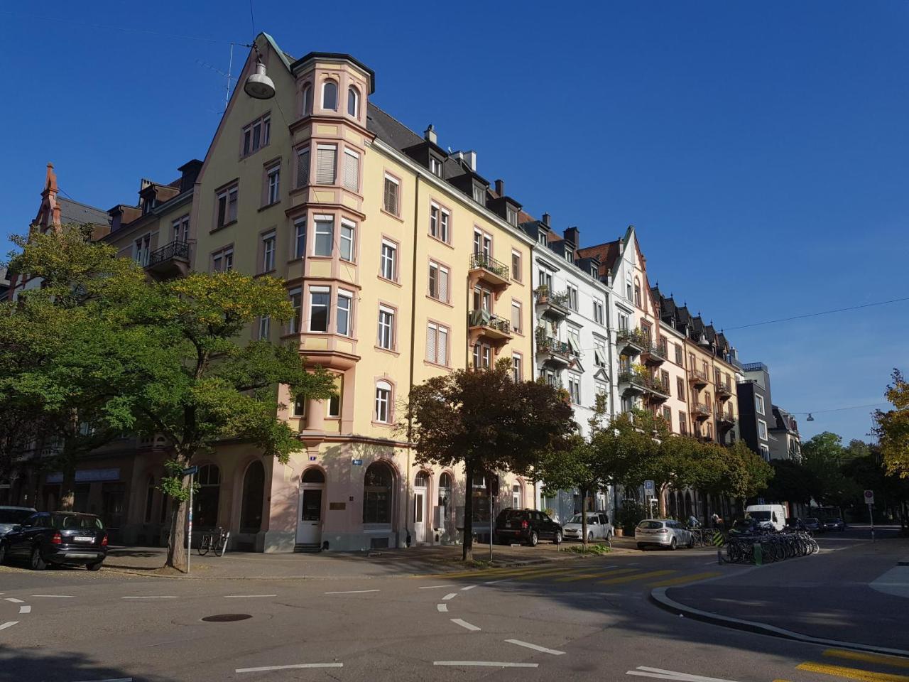 Budget Youth Hostel Oberengstringen Екстер'єр фото